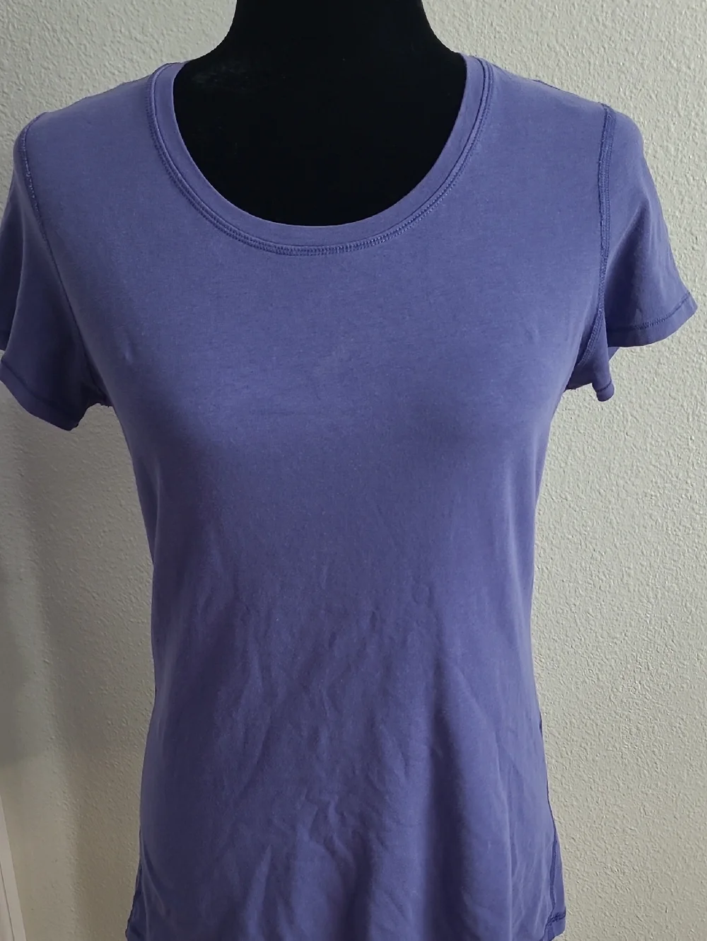 Lululemon Classic Scoop Neck Women's Top - Purple Size M - Picture 1 of 6